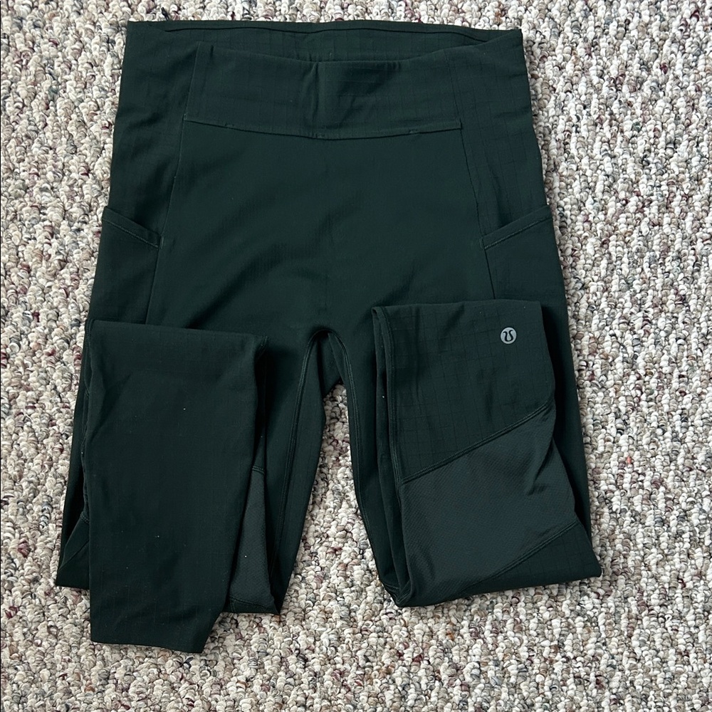 lululemon athletica women’s dark green leggings